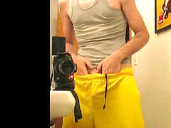 Under Armour shorts tugging