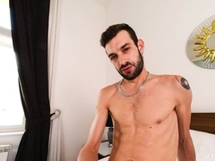 Bonybabyron fucking a fleshlight in a VR porn vid