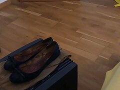 Cum on GF Flat Ballerinas (31. Shot)