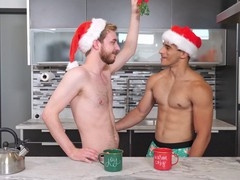 Dark-skinned twink Seth Black opens up for a hefty manstick Joseph Hart under the mistletoe