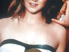 Maisie Williams Cum Tribute