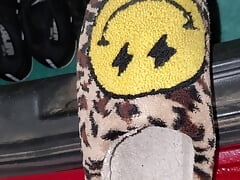 mechanic found pairs of teen shoes in trunk of her car