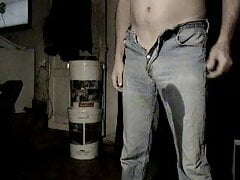 piss dans mon jean