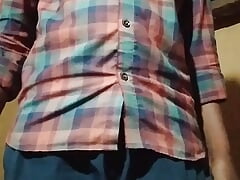 Desi bhabhi ko makka ki khet me choda