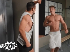 TWINKPOP - Perspiring Xxx Banging At The Gym With Warm Young Guys Dante Colle And Felix Fox