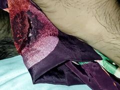 Satin silk handjob porn - Bhabhi ki reshmi salwar me muth mari (101)