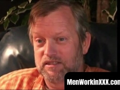 MenWorkinXXX.com - Kinky mature guy likes anus have fun while fapping solo