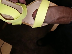 Fucking green shoes muslim owner