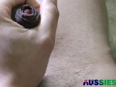 Marvelous Jock Darius Taunting His Bod And Mastubates Solo