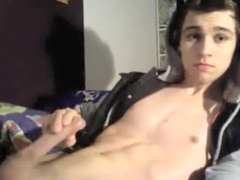 Horny Webcam Twink Shoots His Load On His Abs More Gayboyca