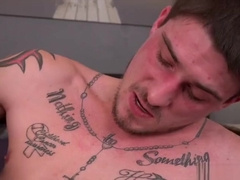 Cage Pounds Chris Taylor’s Ass