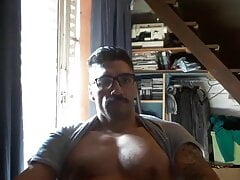Married Big Dick Stud Jerks Off to Porn and Cums