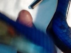 Los tacones de Ale venida cumshot