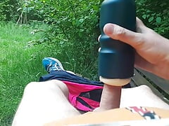 Making me cum in a park