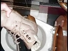 Tom tailor boots von Freundin hart ficken