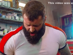 Athletic Markus Kage Wishes Hard Pounding