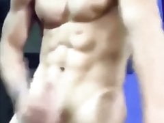 Dylan Geick jerks off