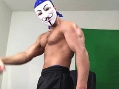 Solo fun on cam with a handjob