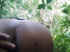 Jungle sex is having fun