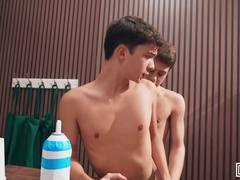 Men - Sam Ledger Asks Barista Joey Mills For Something Hot & Creamy So He Gets Cum All Over His Body