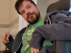 Horny dude gets off in public, jacking off in the restroom