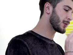 Bearded Justin Dean Chill And Wanks To Relax