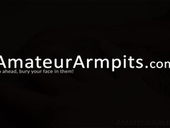 Tattooed daddy Romeo Davis stroking his dick until cumshot