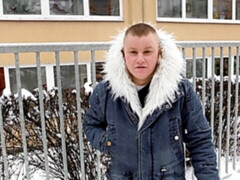 Older looking hottie fucks for money in gay POV XXX