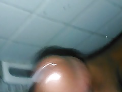 Shower nut