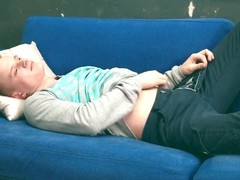 Blondie twink Jacob O strokes his cock and gets messy all over himself