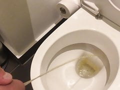 Peeing naked