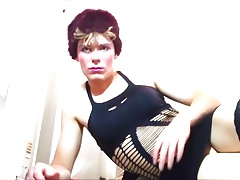 sexy smoking crossdresser does ass to mouyh