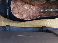 Cum on GF Flat Ballerinas (23. Shot)
