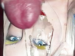 Cumtribute to Nadia Hilton