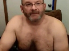 Un papa ours se fait plaisir - solo onanism d'un boyfriend mec amateur