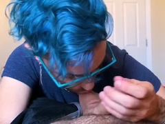 Cockblowing super-bitch takes oral pleasure internal cumshot