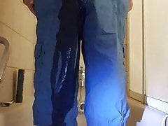 pee in shorts