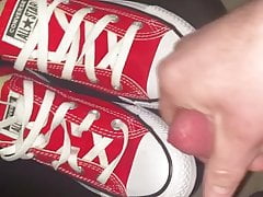 Finally cumming on her chucks