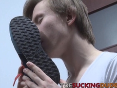 Chav and Kyle love sucking smelly feet before anal action