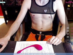 Snauwflake is having fun on chaturbate - Part 1