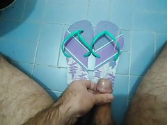 Cum on my Havaianas Slim.