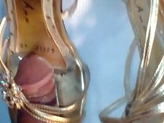 Sandalias doradas shoejob Golden heels 2