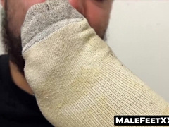 MaleFeetXXX.com - Lewd Thom's nuzzling and throating of beefy Joey J's monstrous naked soles