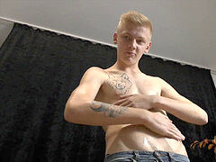 EXCLUSIVE casting - cute nubile BOY