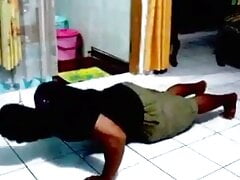Indonesian Bodybuilder Naked Pose and Masturbate