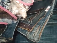 I saw sperm in my stepsister&#039;s panties from a date night