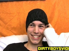 Bored twinkie Kyle pulls out his prick and masturbates solo