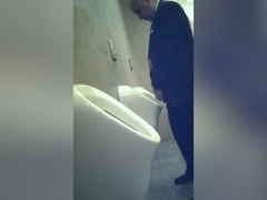 Public urinal 2