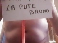 exhiber humilier a votre service.