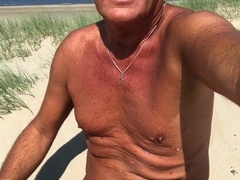 Ultimateslut JIZZ FLOW ON THE BEACH